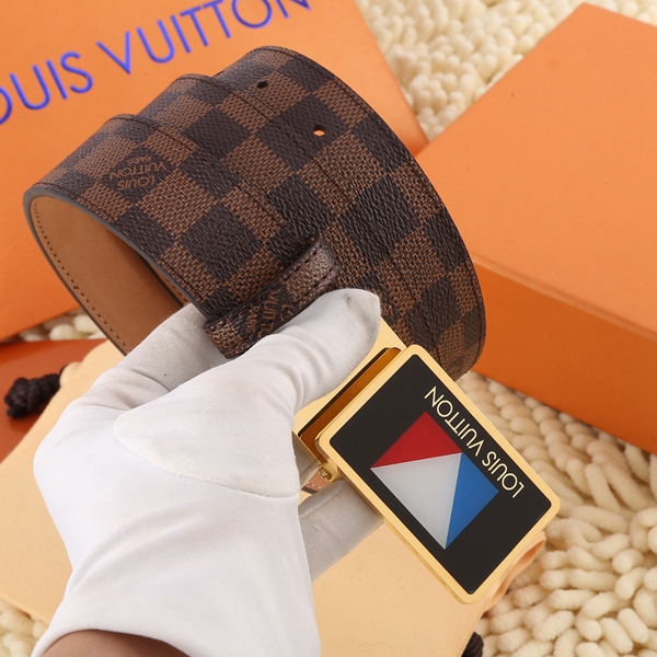 激安ルイヴィトンベルト着用イメージ